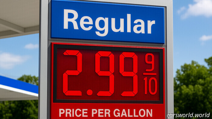 I prezzi della benzina scendono a livelli che l'America non vedeva dal 2021 | Carscoops